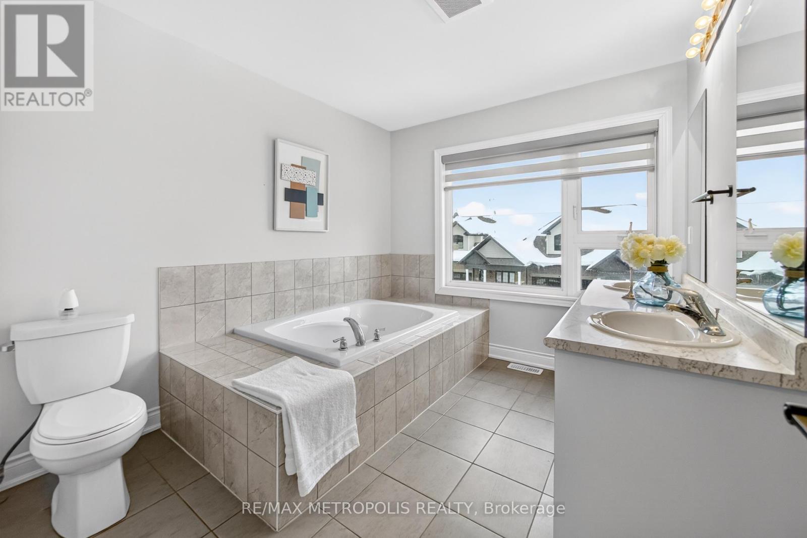 32 Ballinger Way, Uxbridge, ON - Indoor Photo Showing Bathroom