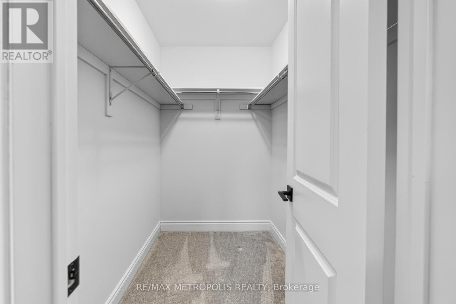 32 Ballinger Way, Uxbridge, ON - Indoor With Storage