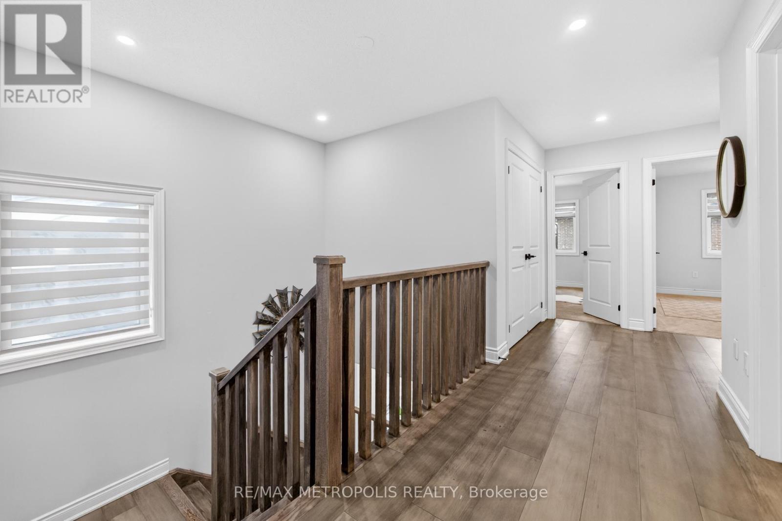 32 Ballinger Way, Uxbridge, ON - Indoor Photo Showing Other Room