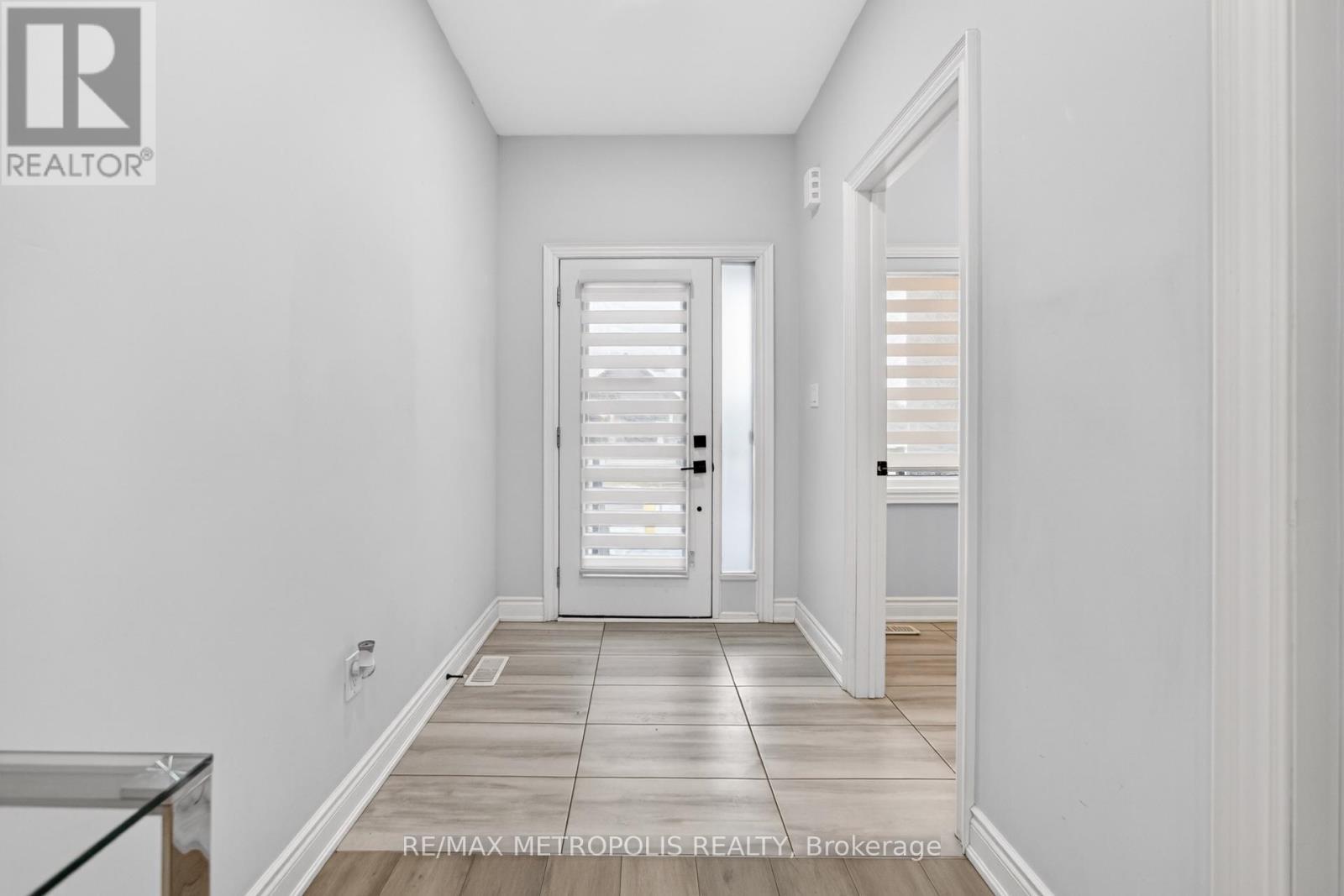 32 Ballinger Way, Uxbridge, ON - Indoor Photo Showing Other Room