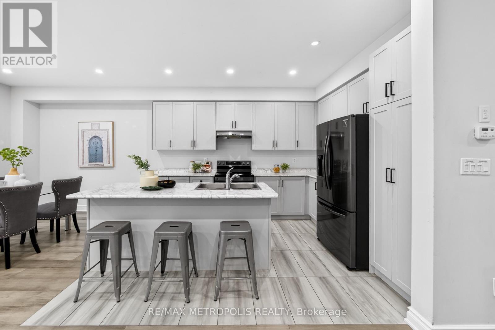 32 Ballinger Way, Uxbridge, ON - Indoor Photo Showing Other Room