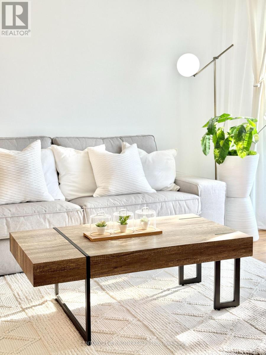 G10 - 147 Edgehill Drive, Barrie, ON - Indoor Photo Showing Other Room