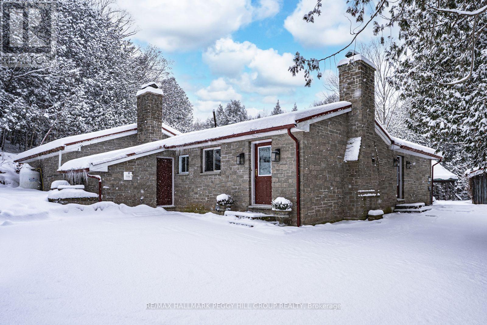 8275 County Road 9, Clearview, ON - Outdoor