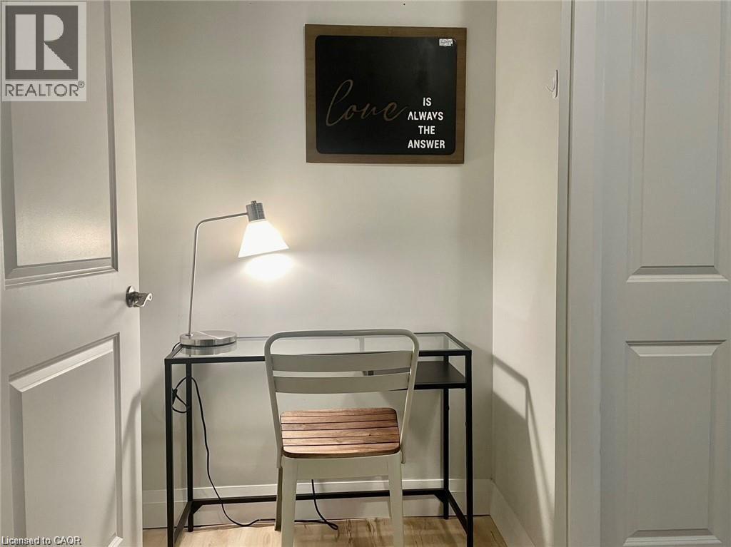 25 Krug Street Unit# 1, Kitchener, ON - Indoor Photo Showing Other Room