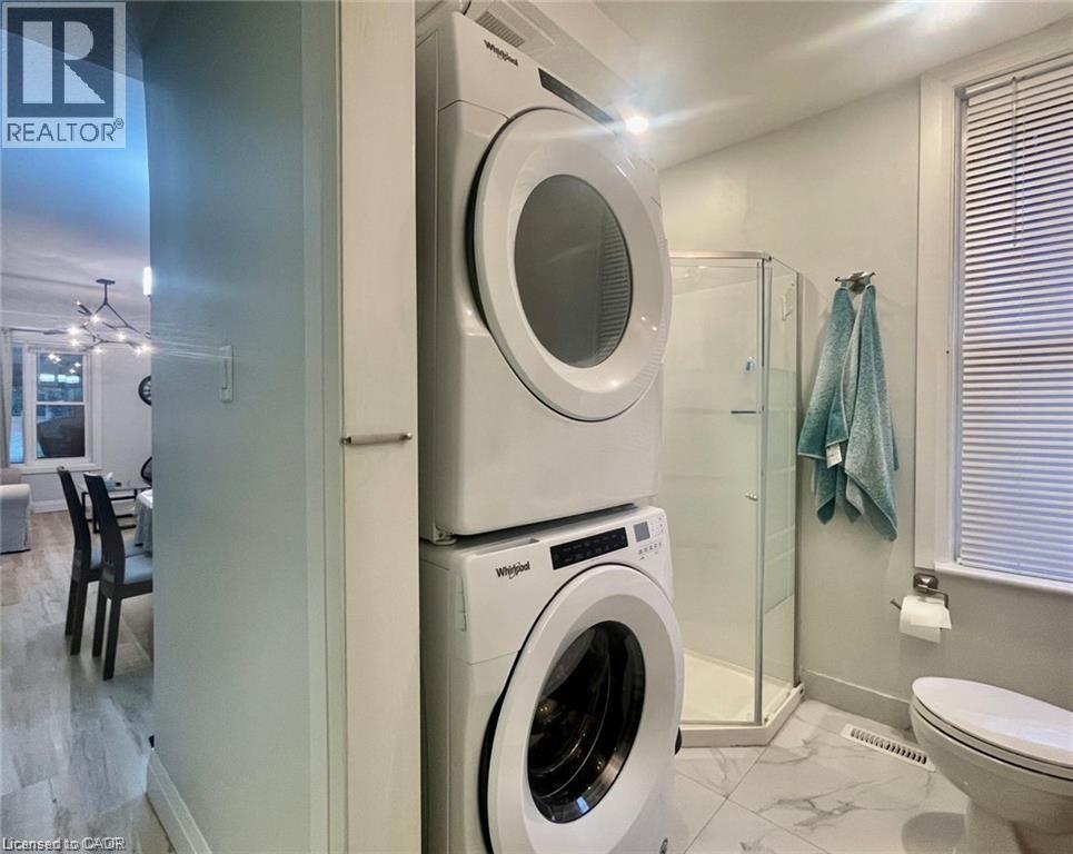 25 Krug Street Unit# 1, Kitchener, ON - Indoor Photo Showing Laundry Room