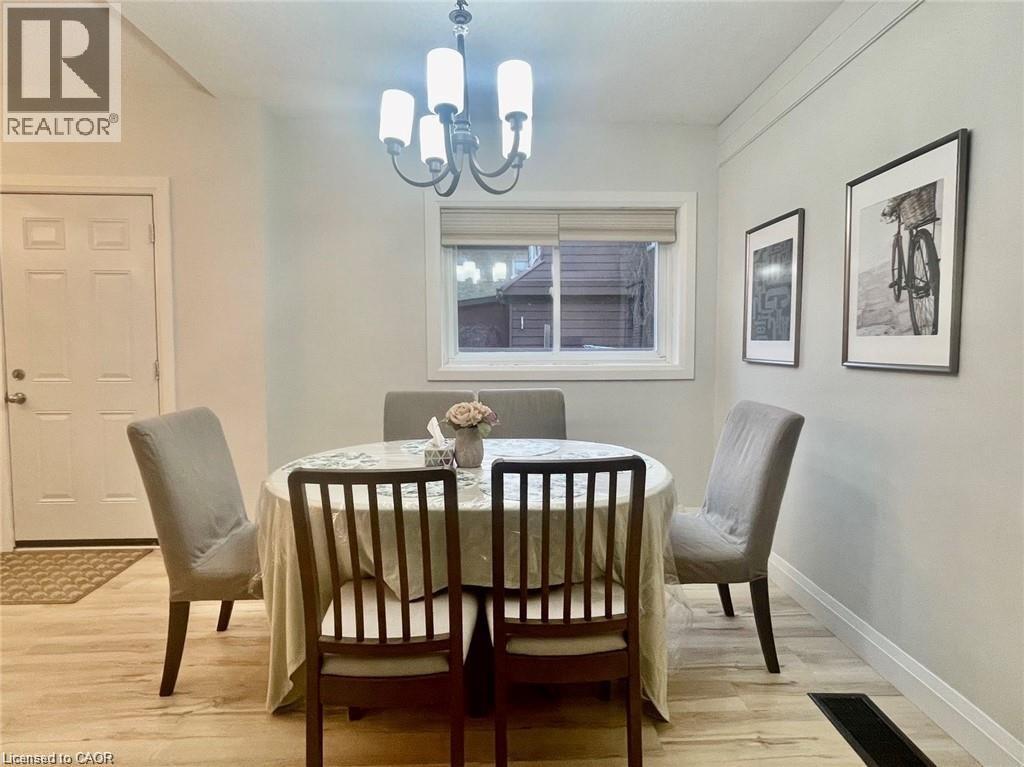25 Krug Street Unit# 1, Kitchener, ON - Indoor Photo Showing Dining Room