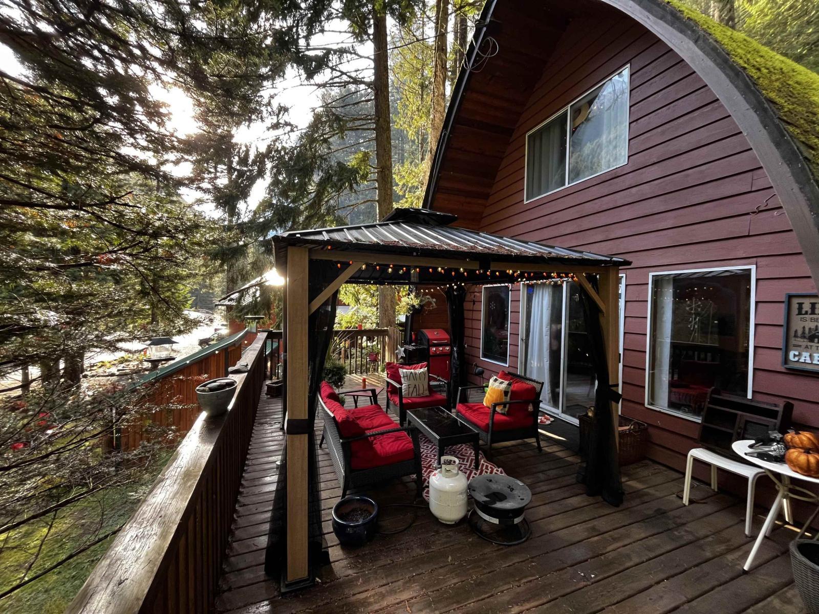 14371 Alpine Boulevard|Sunshine Valley, Sunshine Valley, BC - Outdoor With Deck Patio Veranda With Exterior