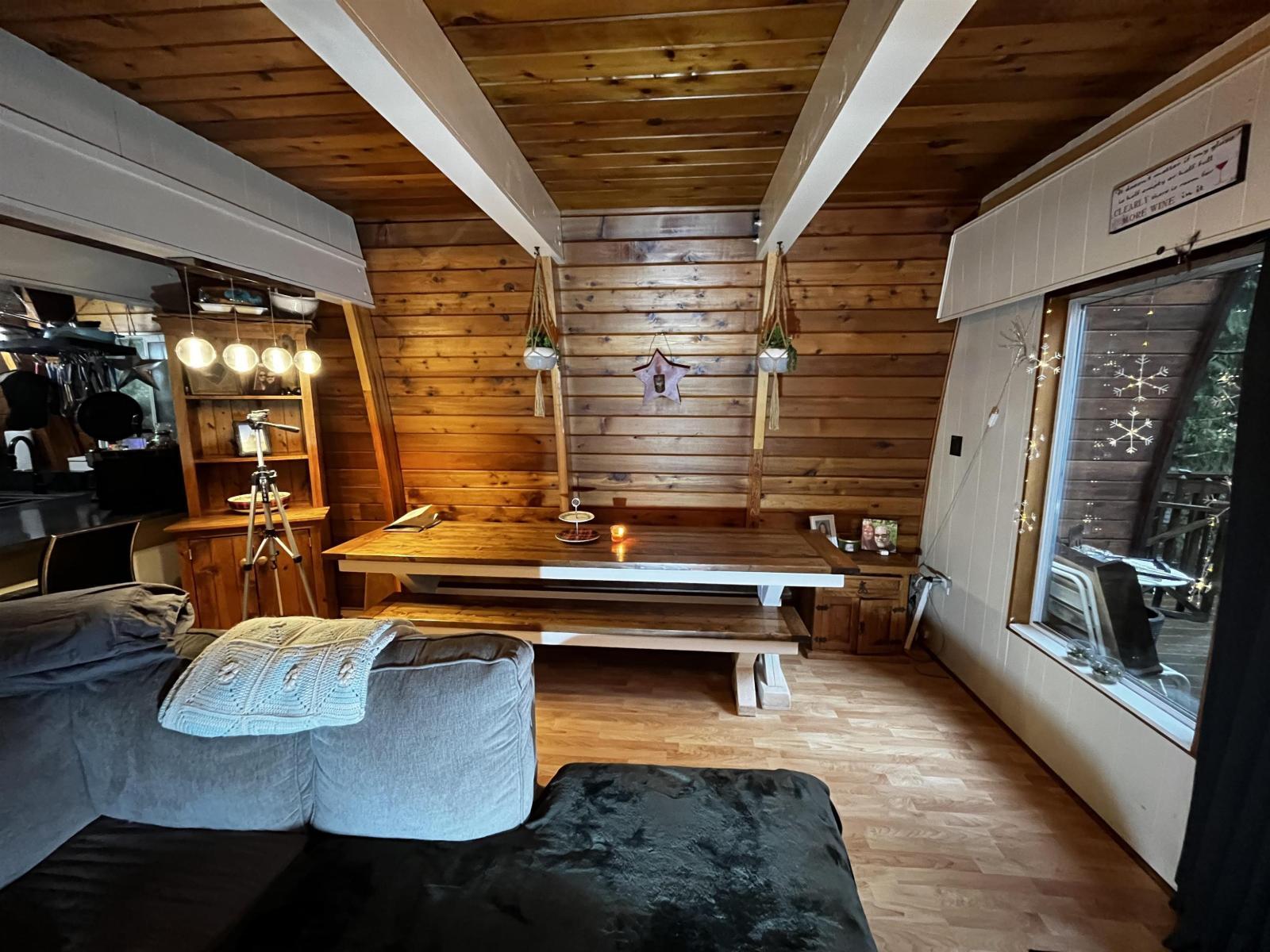 14371 Alpine Boulevard|Sunshine Valley, Sunshine Valley, BC - Indoor