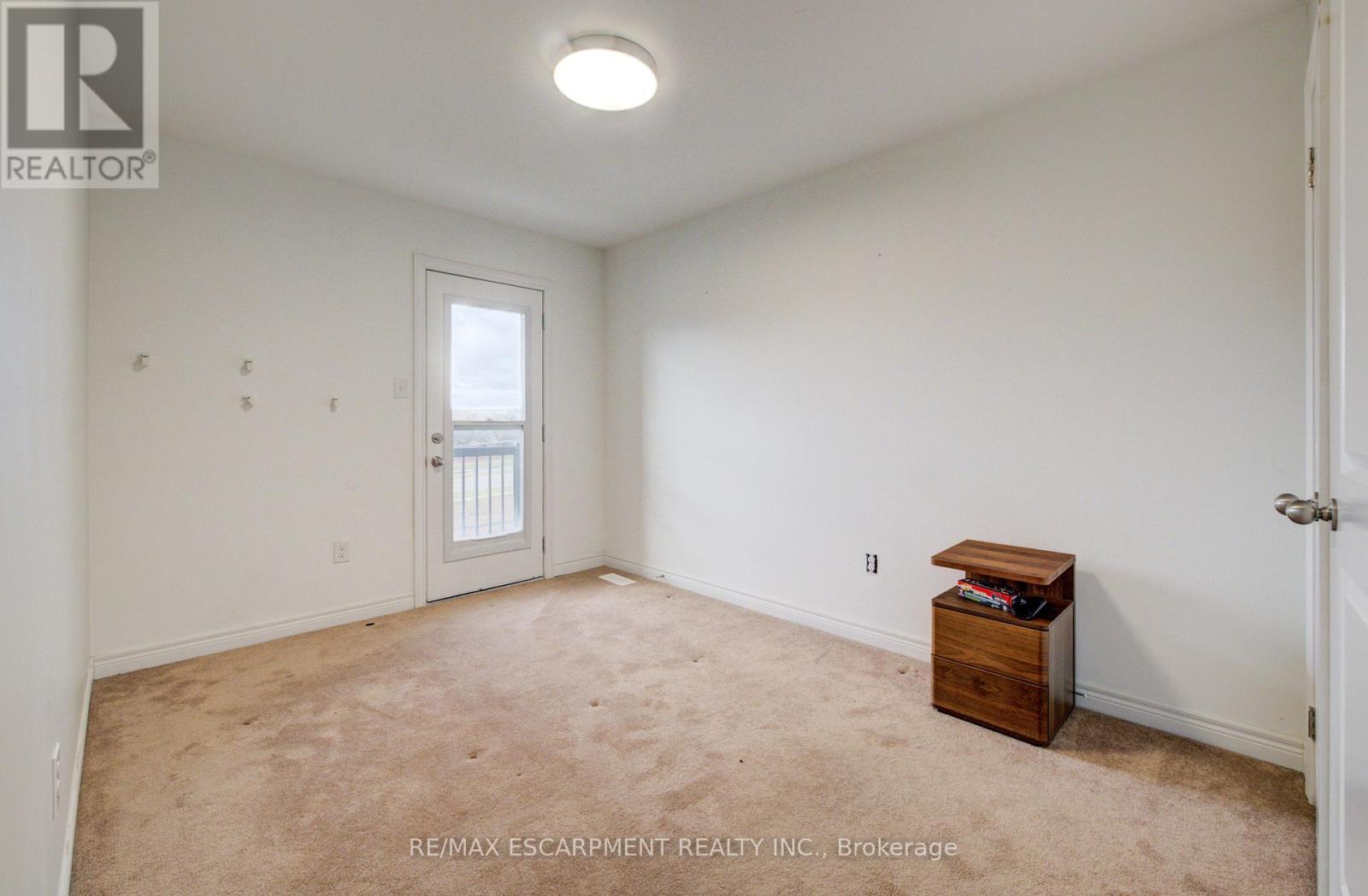 2285 Khalsa Gate, Oakville, ON - Indoor Photo Showing Other Room