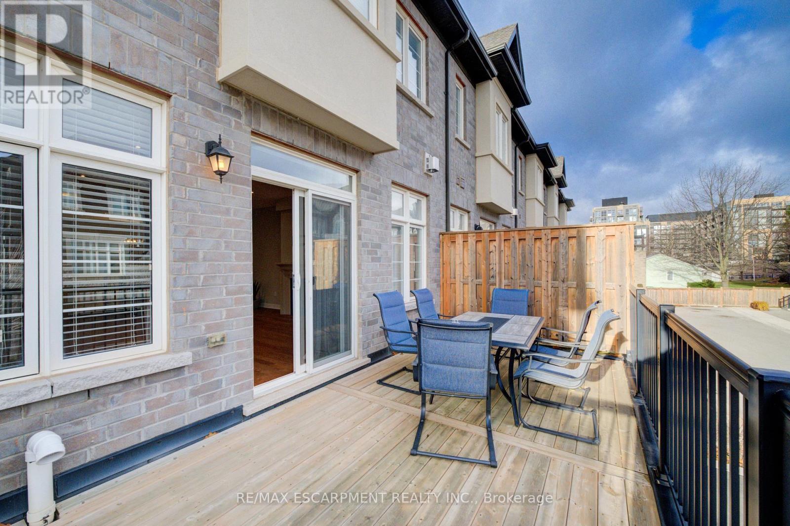 2285 Khalsa Gate, Oakville, ON - Outdoor With Deck Patio Veranda With Exterior