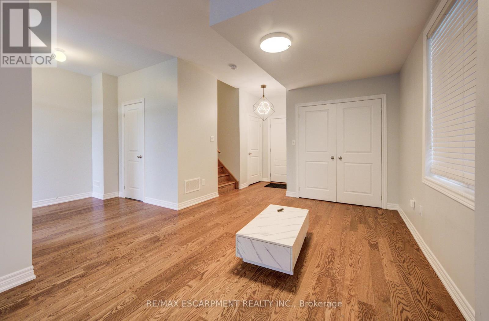 2285 Khalsa Gate, Oakville, ON - Indoor Photo Showing Other Room