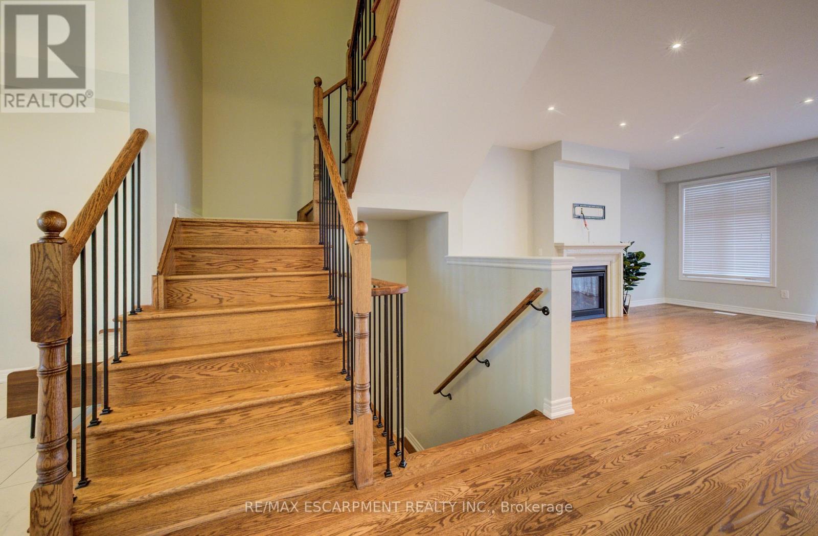 2285 Khalsa Gate, Oakville, ON - Indoor Photo Showing Other Room