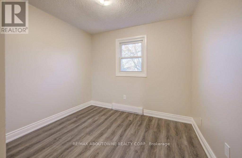 13 Normandy Place, Oakville, ON - Indoor Photo Showing Other Room