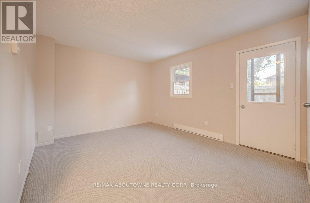 13 Normandy Place, Oakville, ON - Indoor Photo Showing Other Room