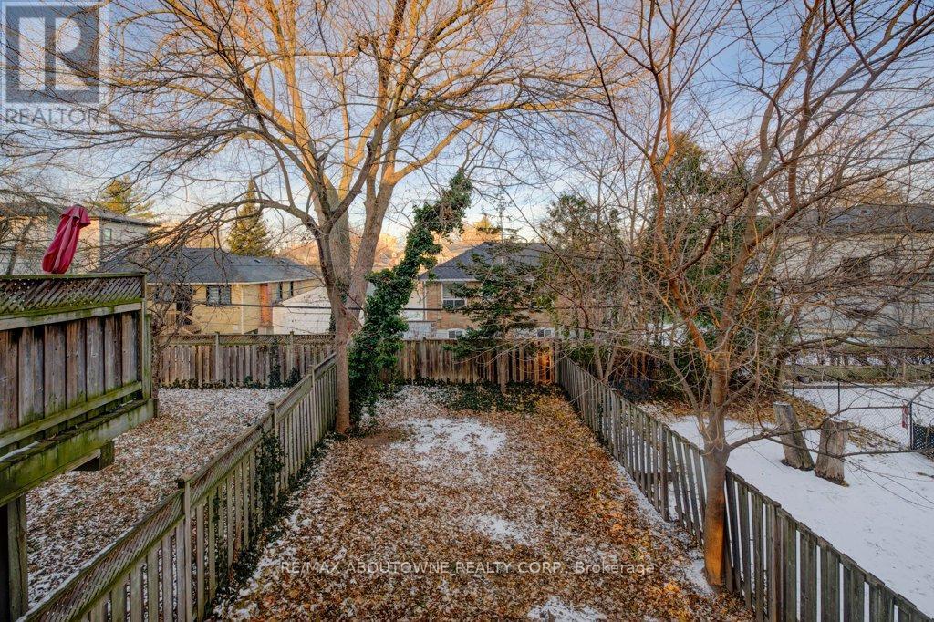 13 Normandy Place, Oakville, ON - Outdoor