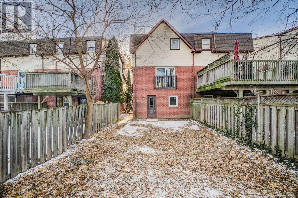 13 Normandy Place, Oakville, ON - Outdoor With Deck Patio Veranda