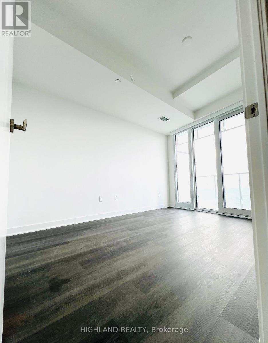 5706 - 3900 Confederation Parkway, Mississauga, ON - Indoor Photo Showing Other Room