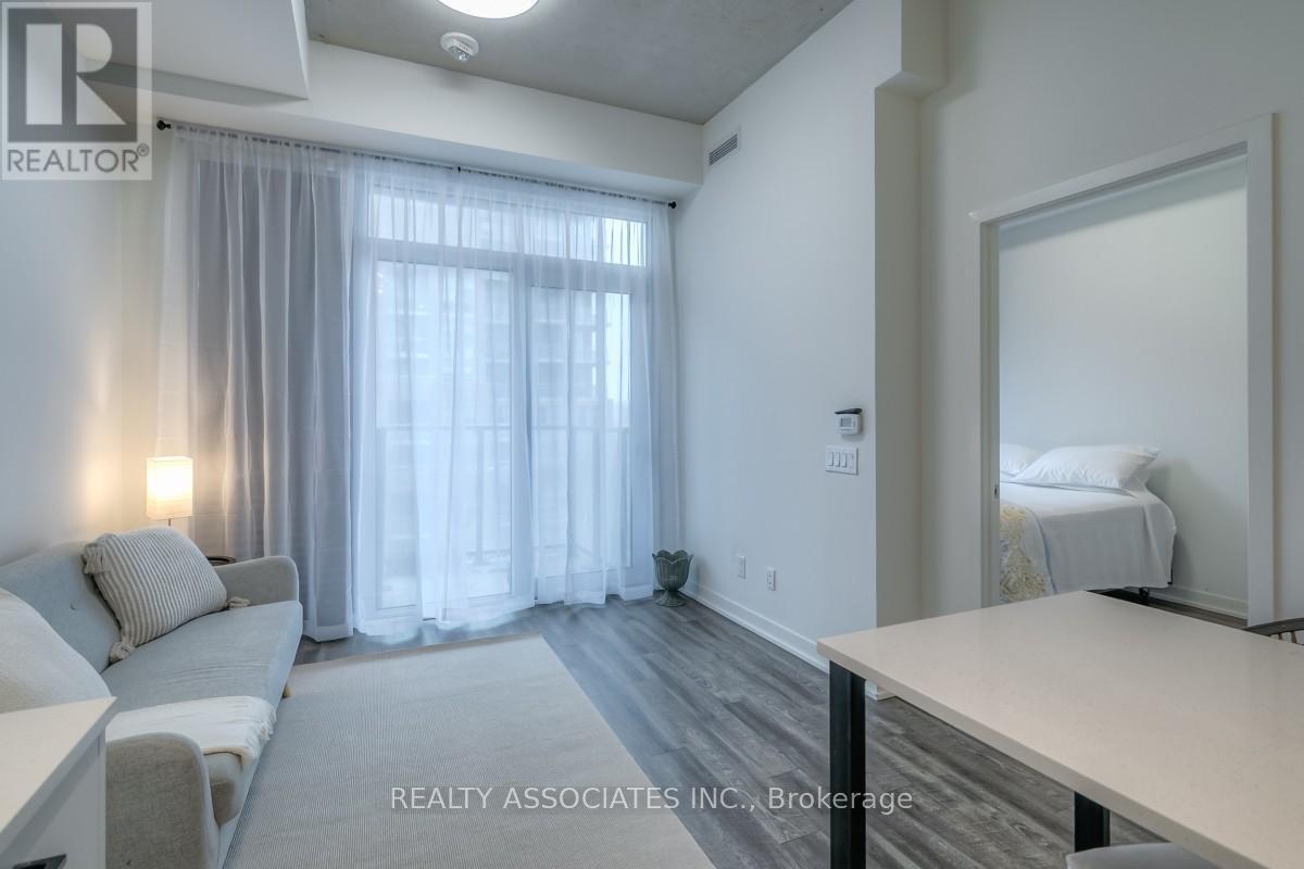 609 - 1808 St. Clair Avenue W, Toronto, ON - Indoor