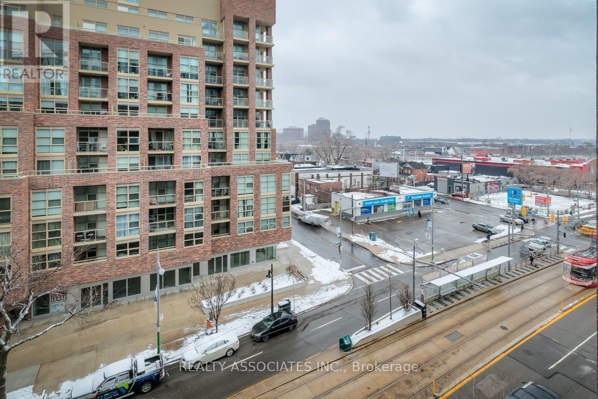 609 - 1808 St. Clair Avenue W, Toronto, ON - Outdoor With Balcony