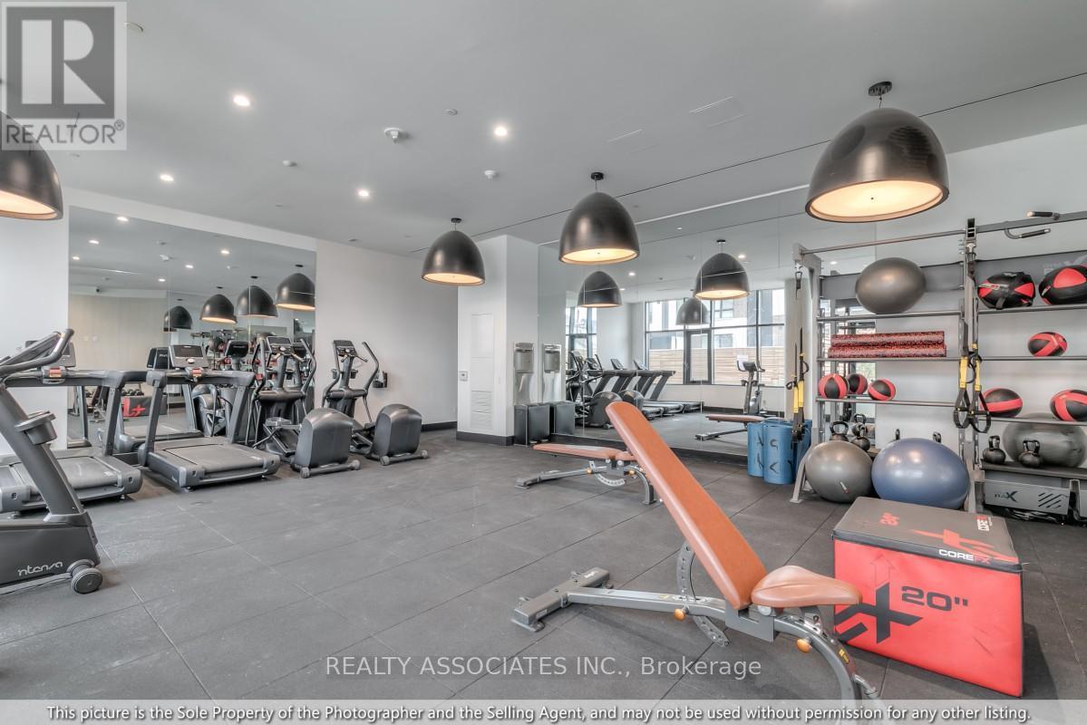 609 - 1808 St. Clair Avenue W, Toronto, ON - Indoor Photo Showing Gym Room