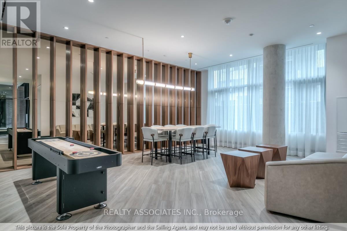 609 - 1808 St. Clair Avenue W, Toronto, ON - Indoor Photo Showing Other Room