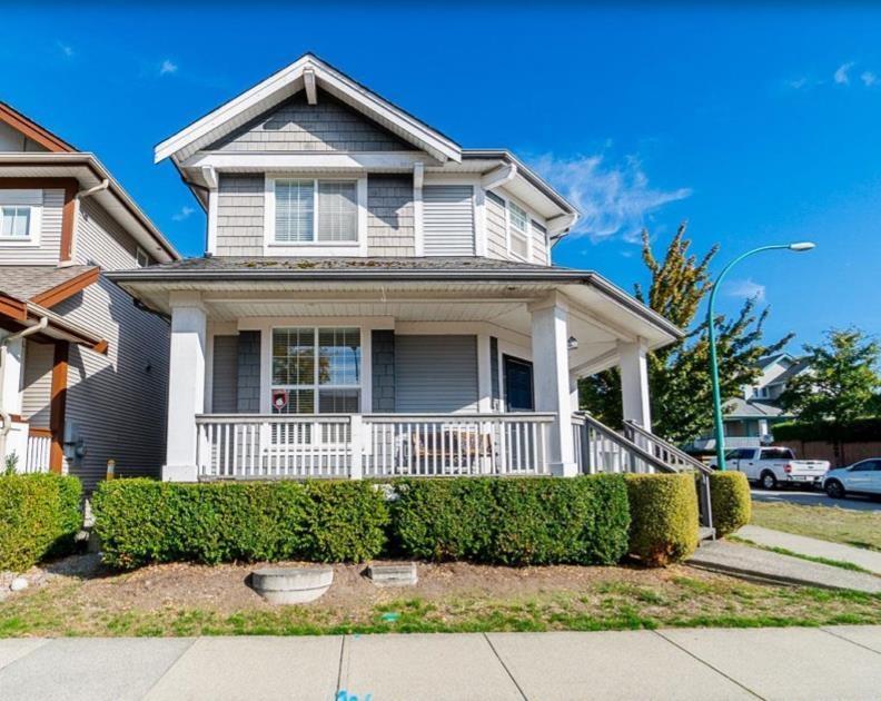 Basement 690X 190 Street, Surrey, BC - Outdoor With Deck Patio Veranda