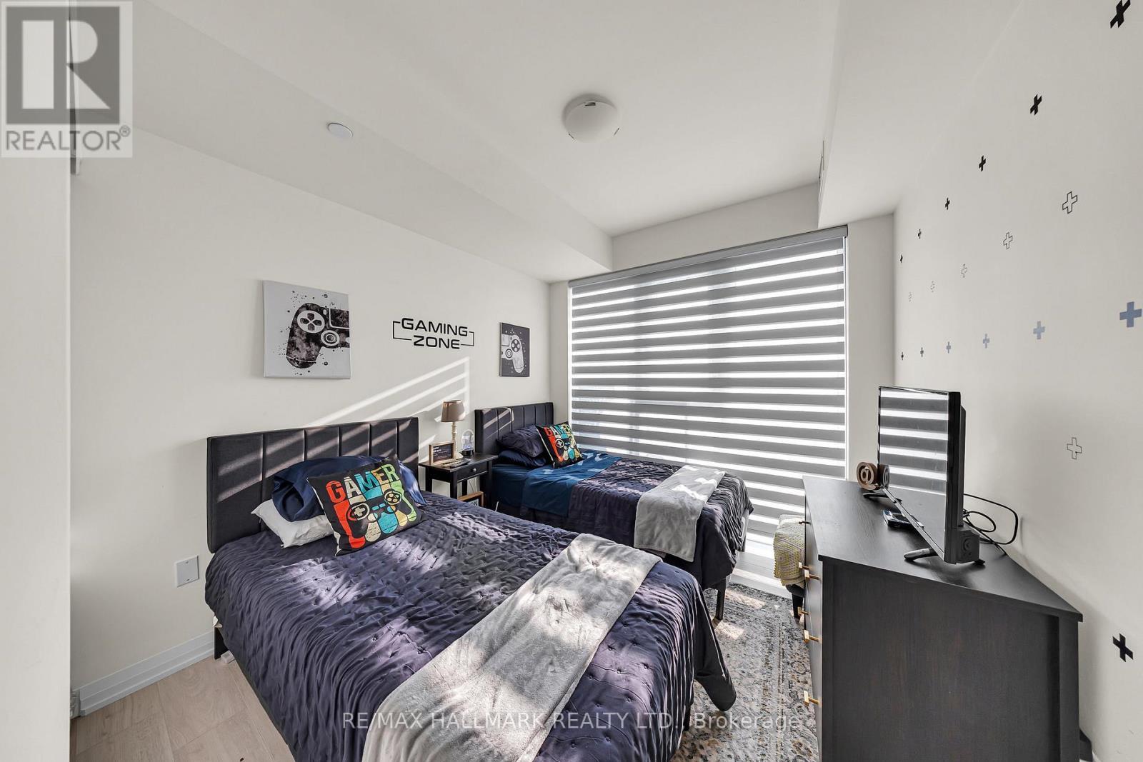 427 - 9000 Jane Street, Vaughan, ON - Indoor Photo Showing Bedroom