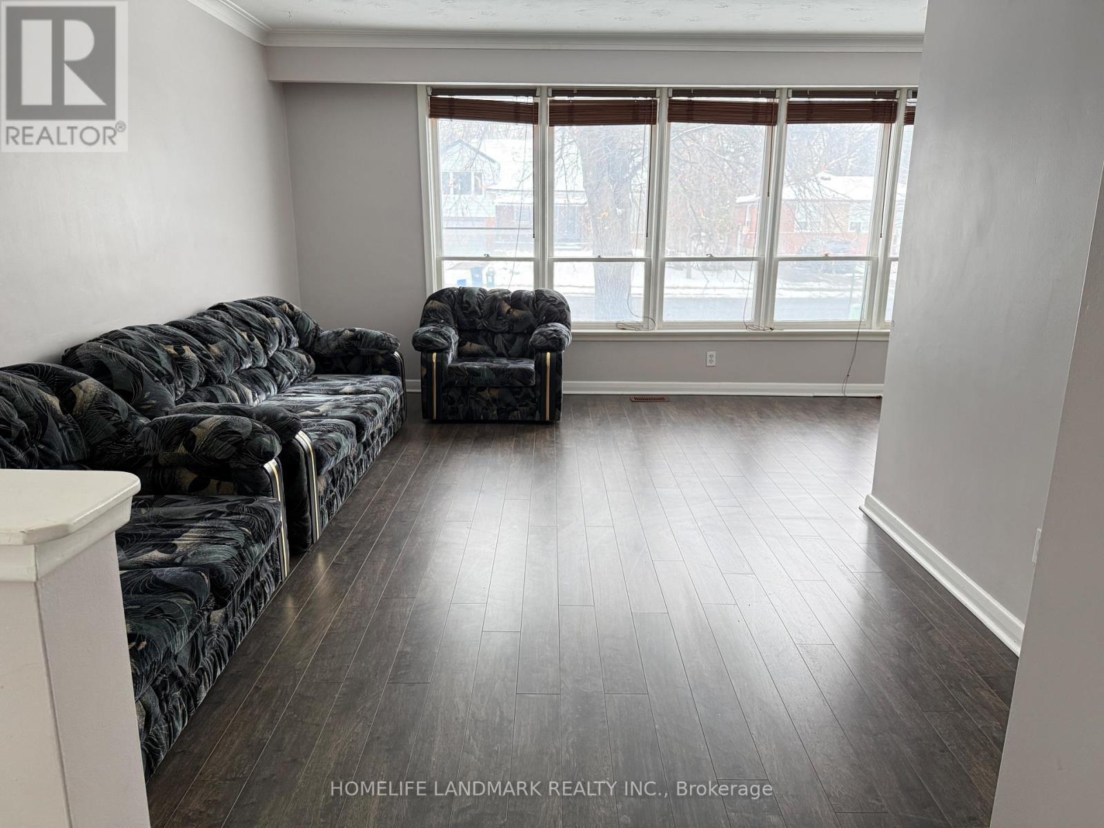 157 Sussex Avenue, Richmond Hill, ON - Indoor Photo Showing Other Room