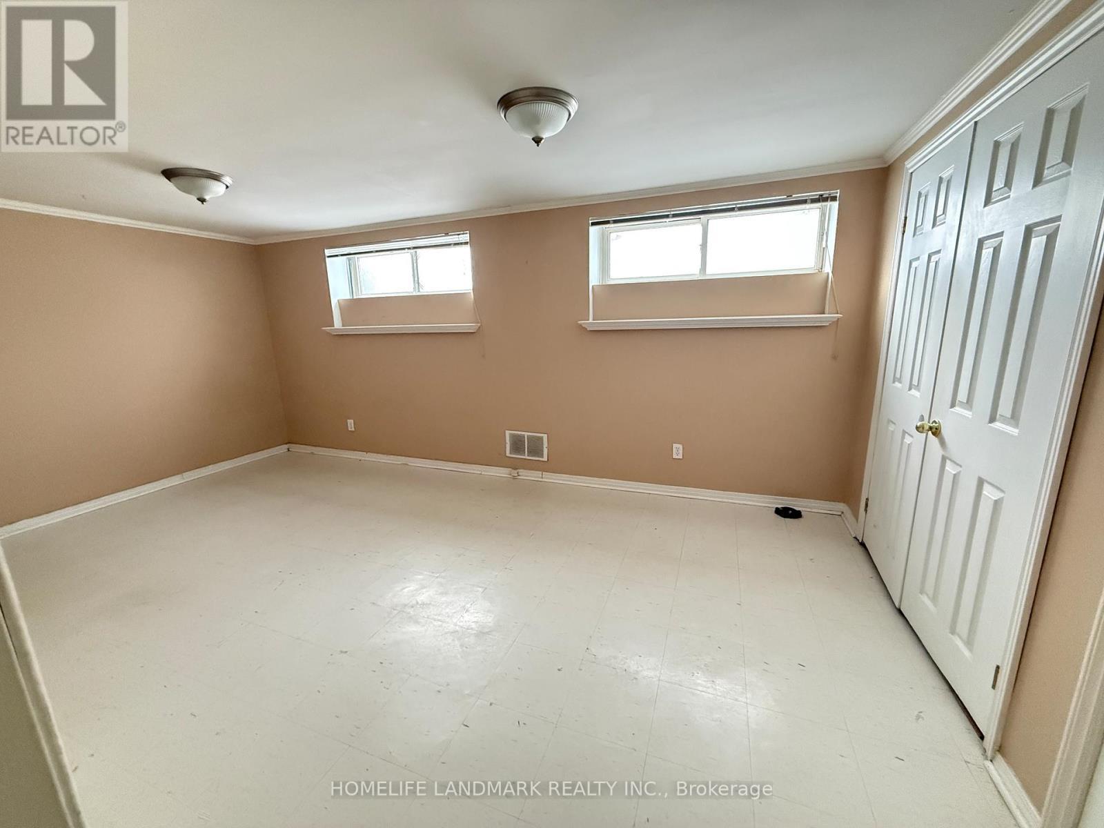 157 Sussex Avenue, Richmond Hill, ON - Indoor Photo Showing Other Room