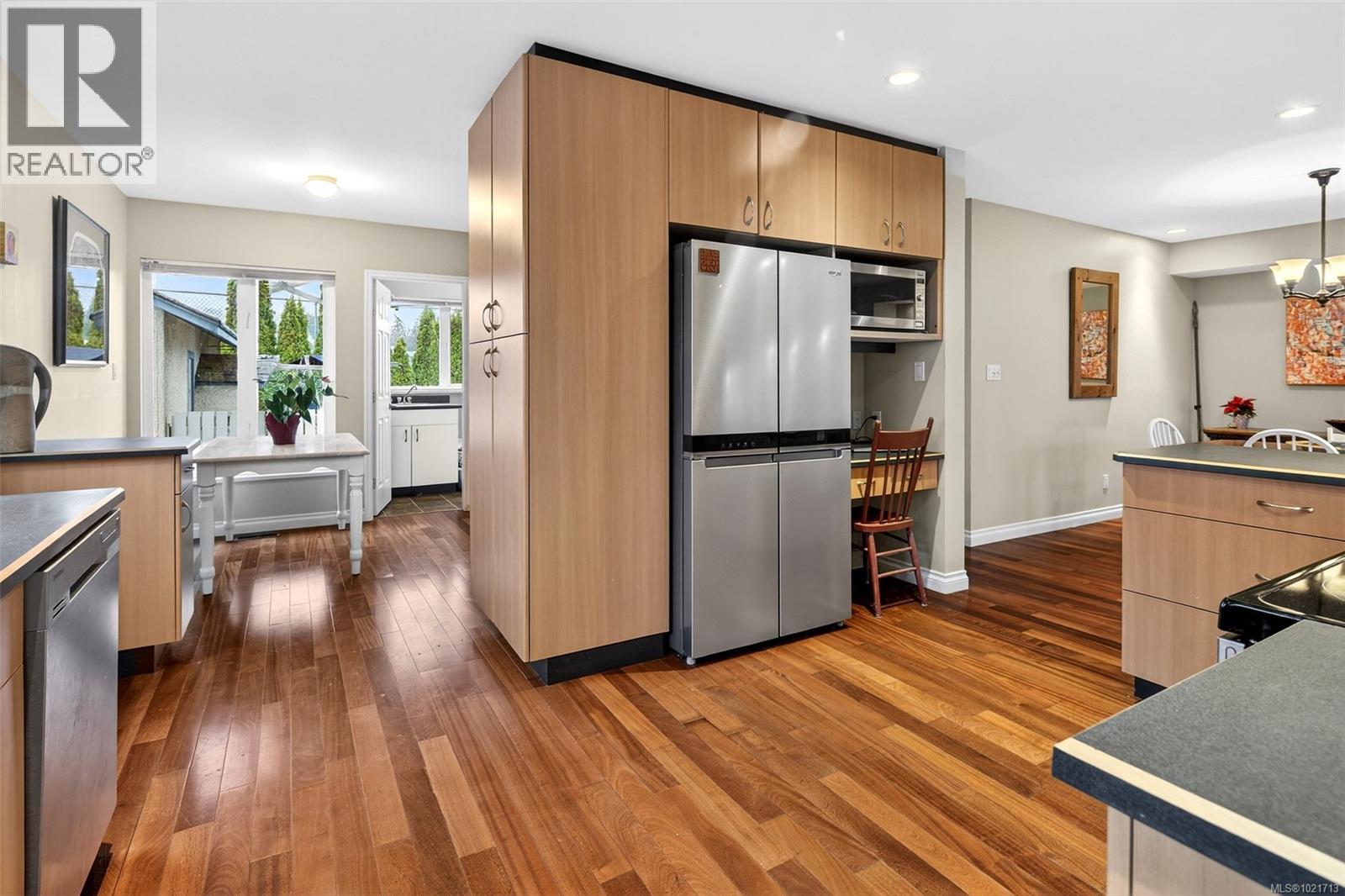 9950 Seaview St, Chemainus, BC - Indoor Photo Showing Kitchen