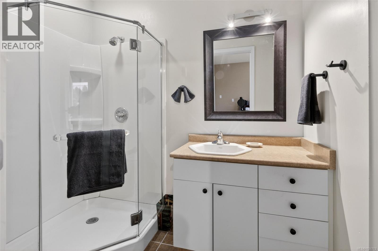 9950 Seaview St, Chemainus, BC - Indoor Photo Showing Bathroom