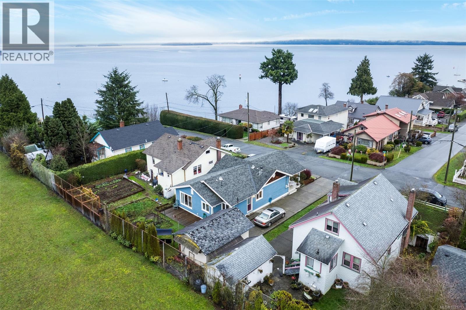 9950 Seaview St, Chemainus, BC - Outdoor With Body Of Water With View