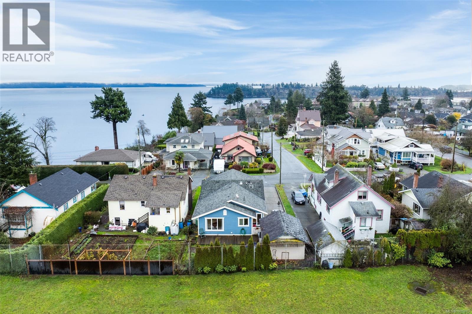 9950 Seaview St, Chemainus, BC - Outdoor With Body Of Water With View