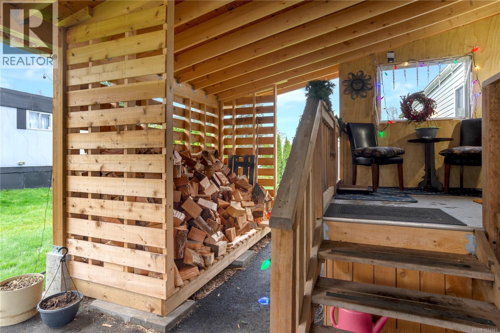 1 Honey Dr, Nanaimo, BC