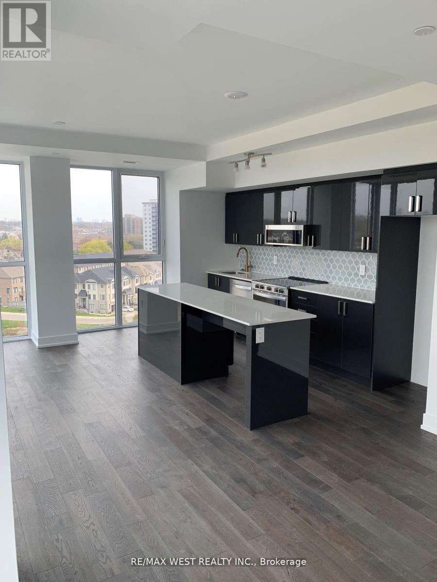 802 - 1063 Douglas Mccurdy Comm Circle, Mississauga, ON - Indoor Photo Showing Kitchen With Upgraded Kitchen