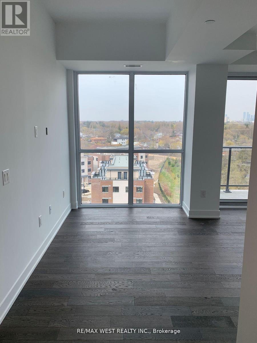 802 - 1063 Douglas Mccurdy Comm Circle, Mississauga, ON - Indoor Photo Showing Other Room