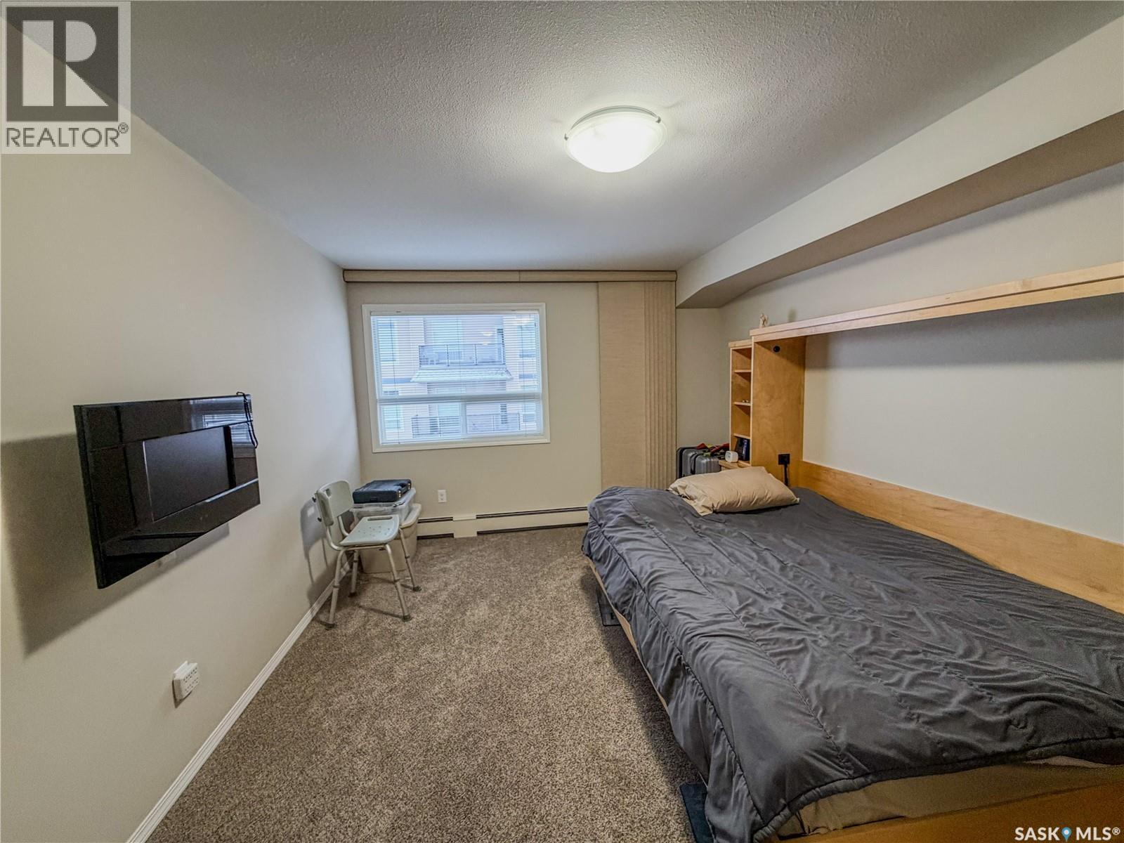 306 345 Morrison Drive, Yorkton, SK - Indoor Photo Showing Bedroom