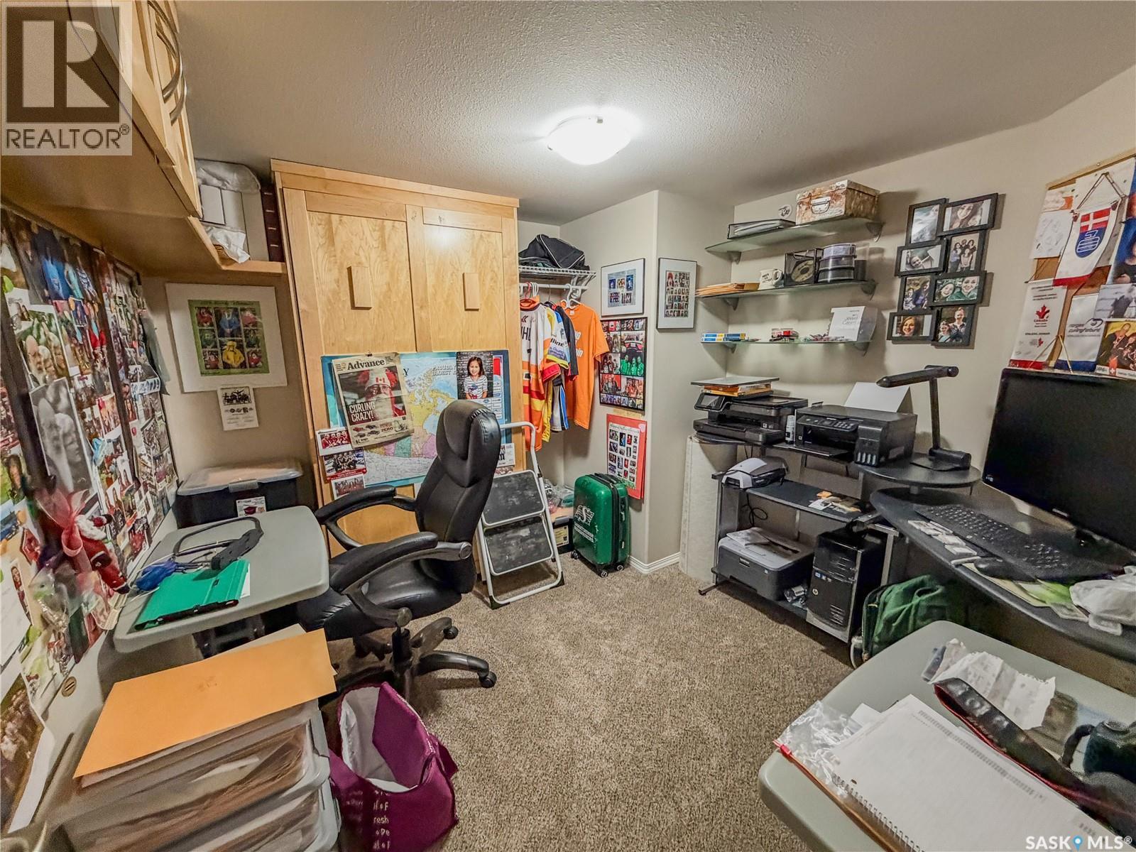 306 345 Morrison Drive, Yorkton, SK - Indoor Photo Showing Office