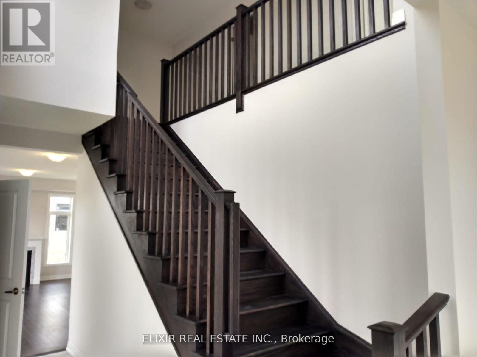 3 Weylie Street E, Hamilton, ON - Indoor Photo Showing Other Room