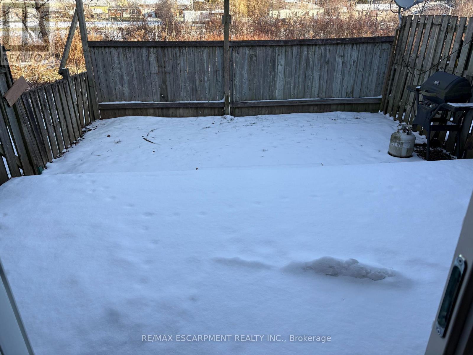 10 - 149 St Catharines Street, West Lincoln, ON - Outdoor