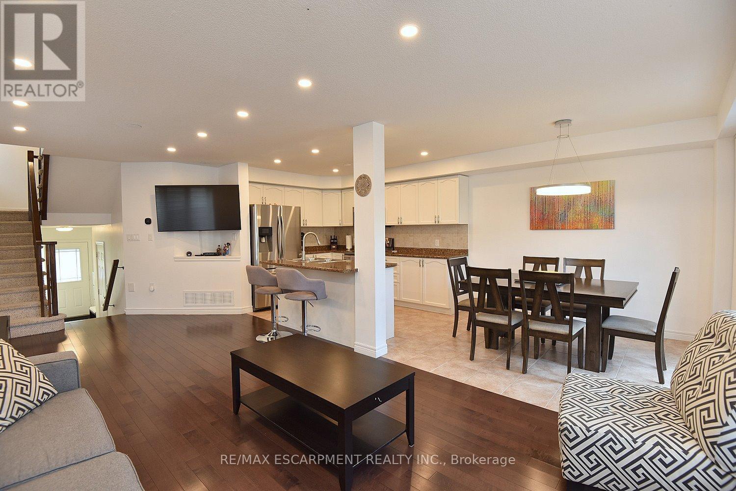 102 Celestial Crescent, Hamilton, ON - Indoor