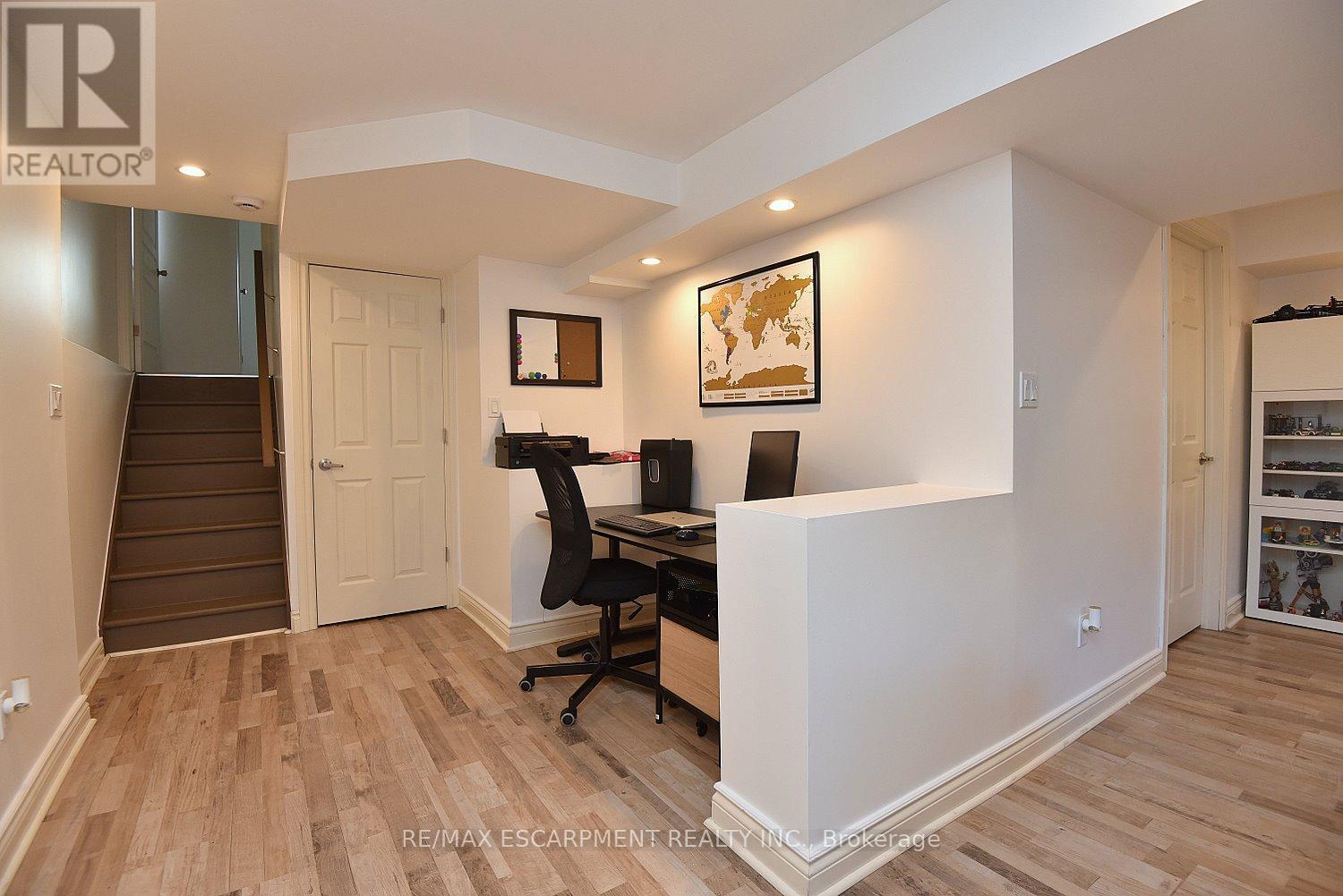 102 Celestial Crescent, Hamilton, ON - Indoor