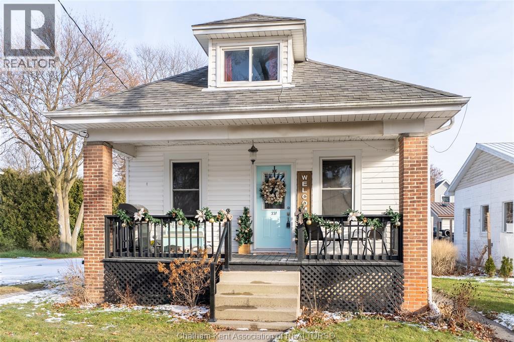 331 St George Street, Dresden, ON - Outdoor With Deck Patio Veranda