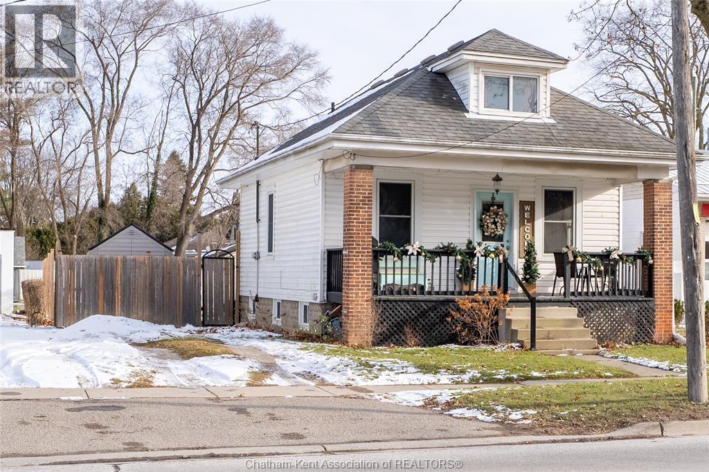 331 St George Street, Dresden, ON - Outdoor With Deck Patio Veranda