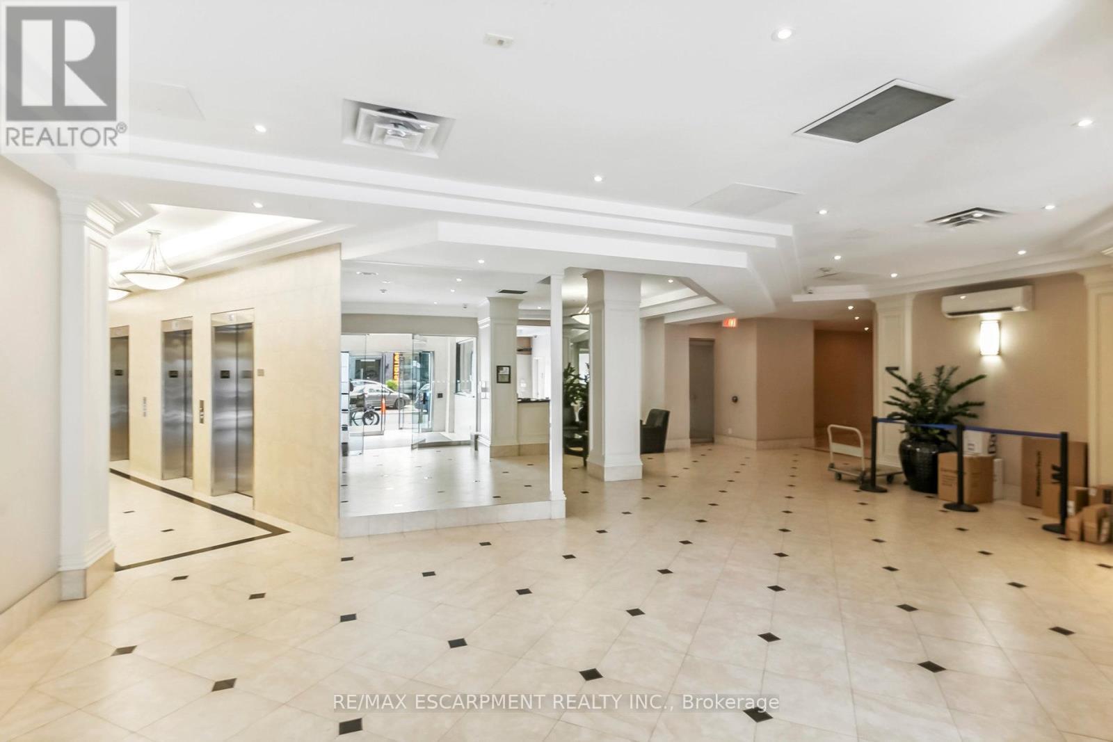 628 - 801 King Street W, Toronto, ON - Indoor Photo Showing Other Room