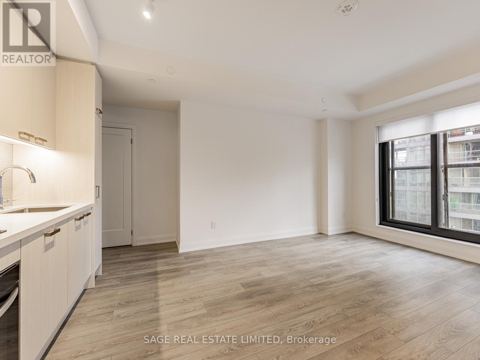 911 - 20 Soudan Avenue, Toronto, ON - Indoor Photo Showing Kitchen