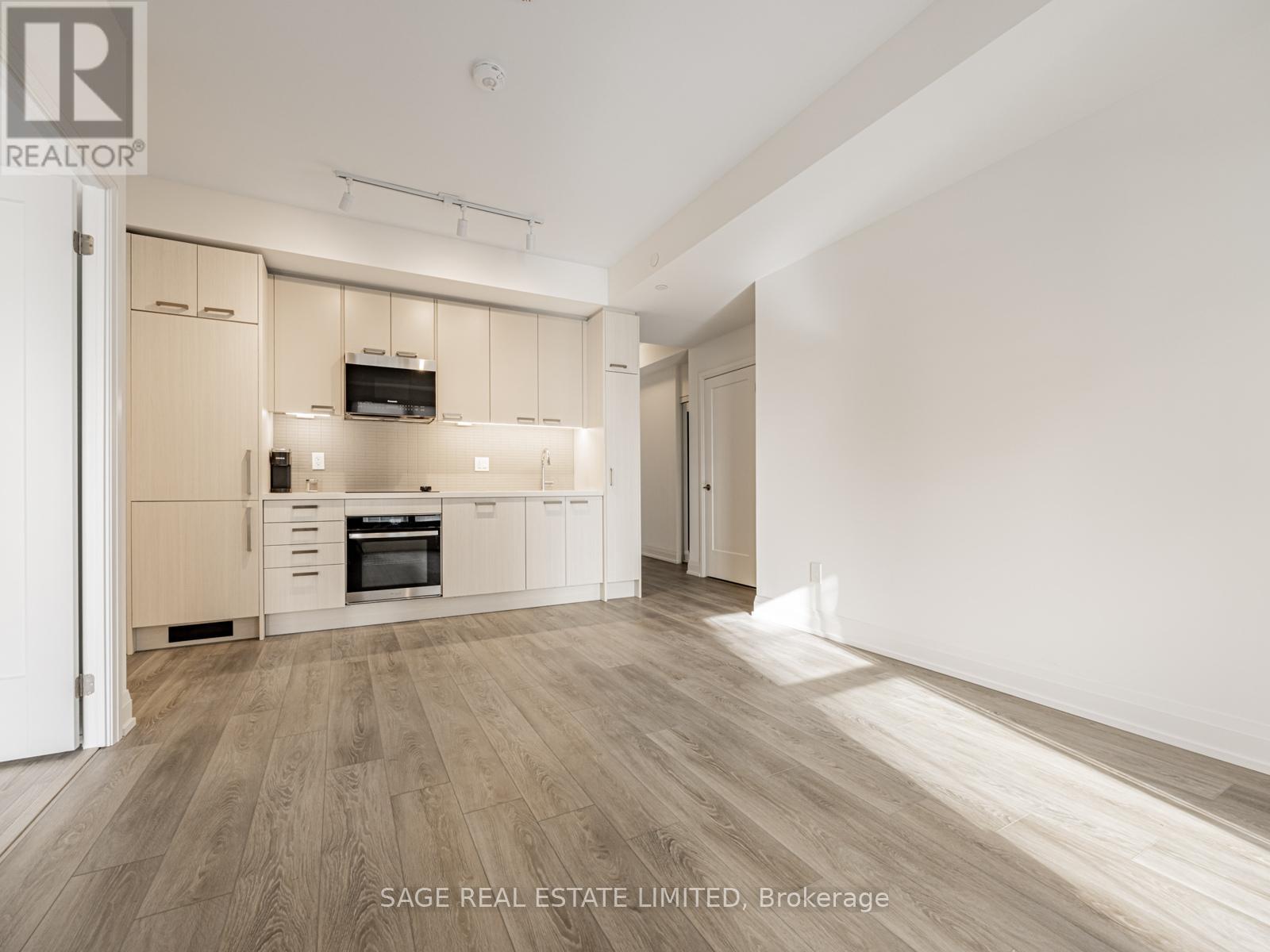 911 - 20 Soudan Avenue, Toronto, ON - Indoor Photo Showing Kitchen