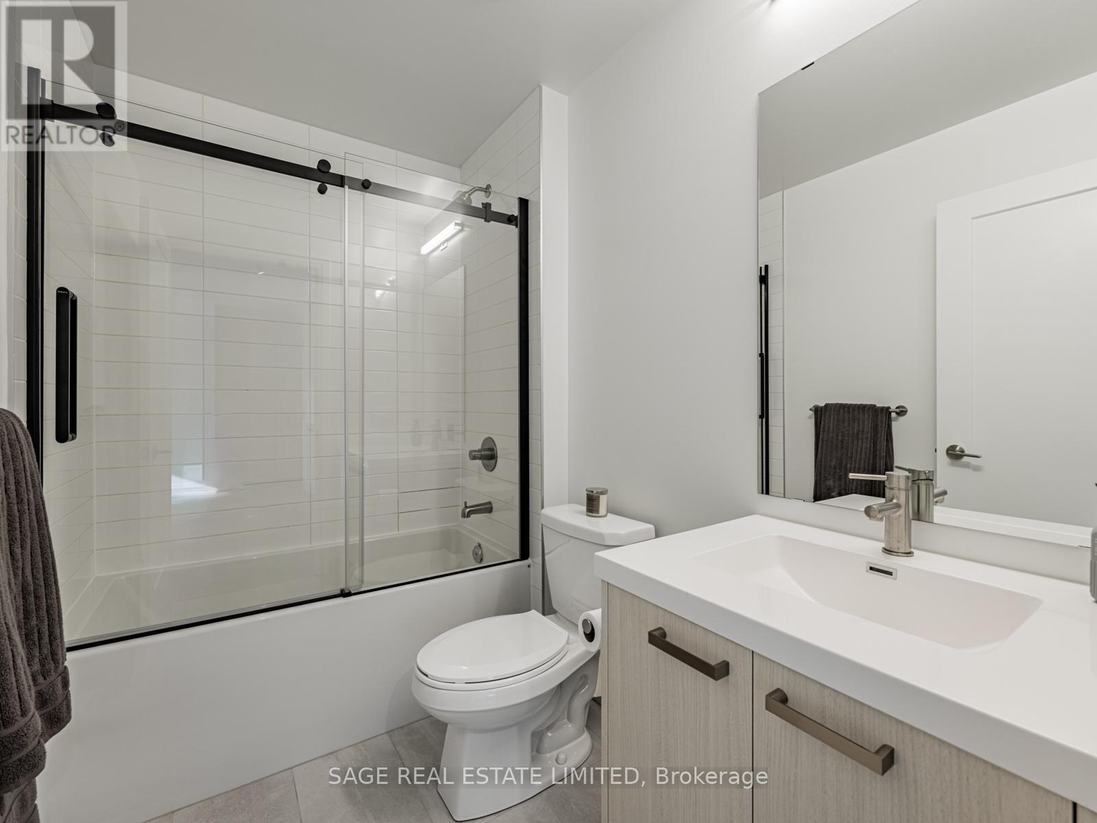 911 - 20 Soudan Avenue, Toronto, ON - Indoor Photo Showing Bathroom
