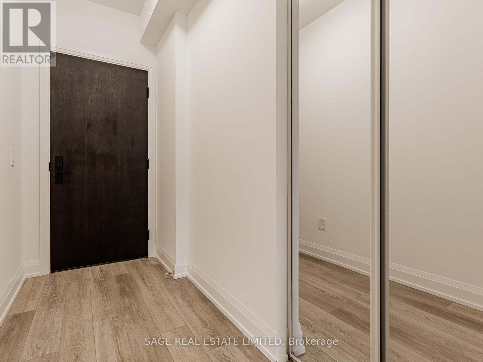 911 - 20 Soudan Avenue, Toronto, ON - Indoor Photo Showing Other Room