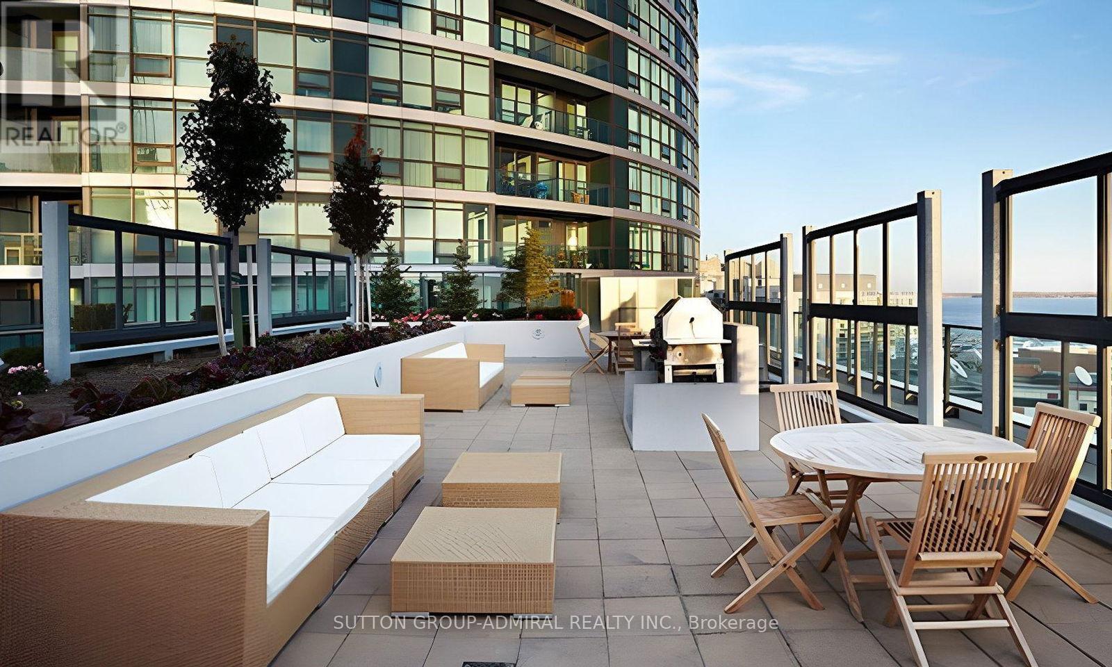 1405 - 600 Fleet Street, Toronto, ON - Outdoor